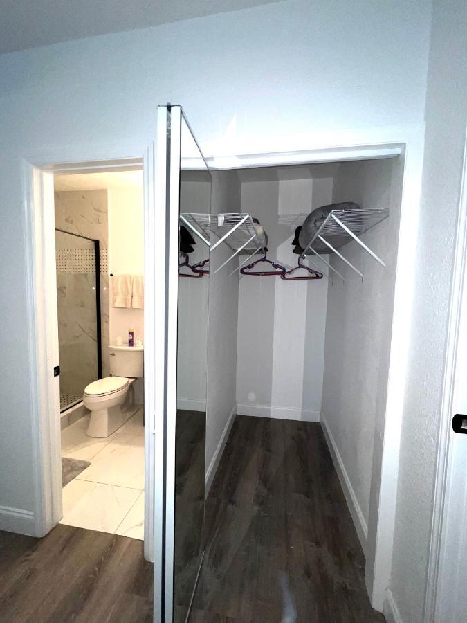 Hostal Beach Vacation Mode Bradenton Eksteriør bilde